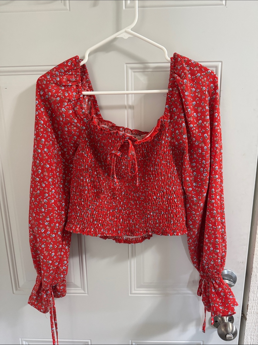 Red Floral Smocked Off-Shoulder Long Sleeve Top - ( )